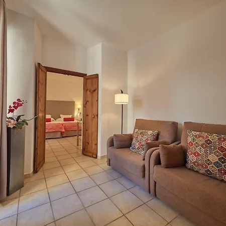 Hotel Ca'l Bisbe 4*