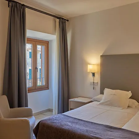 Ca'l Bisbe Hotel 4*