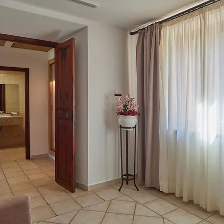 Hotel Ca'l Bisbe